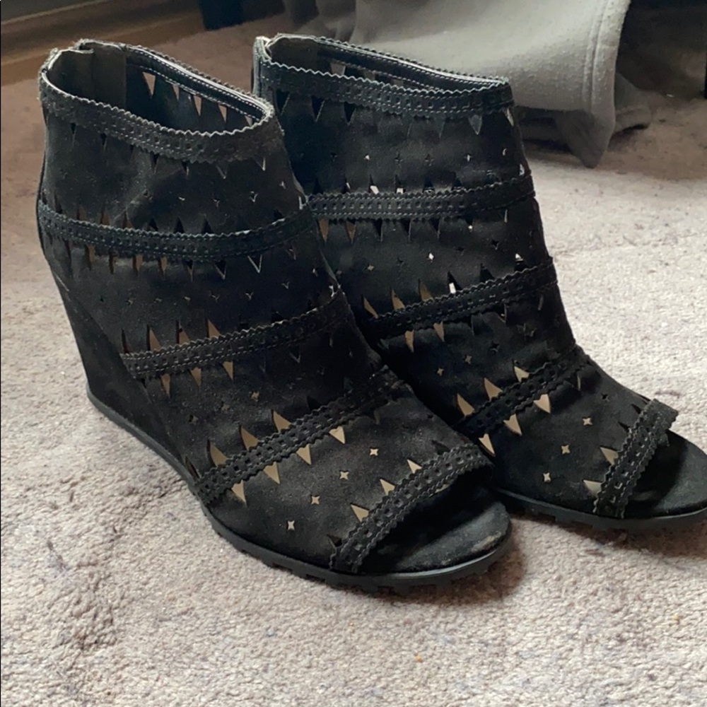 Via Spina suede cut out wedges